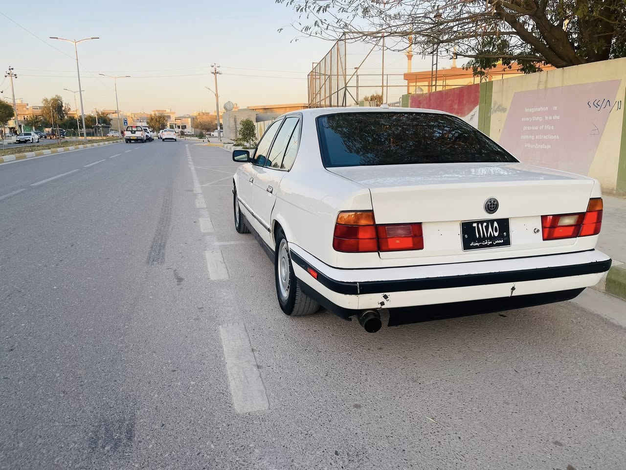 سەرەتا بەناوی خوای گەورە bmw E34مۆدیل 1992 گئڕ عادی مەکینە 520 دیجیتال  ئارم پلاسیک هەولئر. رئگە بئدانی کەلاریشی بۆکراوە  واجیهەو حاسیبەیە هەموی بەشەرت. دوو جام کارەبا 6کەلە ئرباگ بان سکوان گوئ بەرخ. سرقف سلایت  بئکئدراوە عامە بۆ جوانی کارەبای هەموی ئیش دەکات  تەبرید وەکو سەنی ساردە تەبریدی  لاکەلارم کئ ویس تەلەفونکات***********
