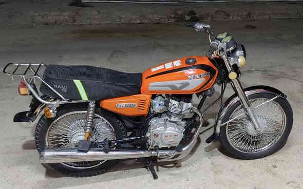 السلام عليكم دراجة موديل 2020 اوراق أصولية 5 مكمركة وكاملة  ترقم كبل مكفولة شرط أحلة من الصورة كهربائيات شغالة كلها السعر 700 العنوان  قلعة سكر  /***********
