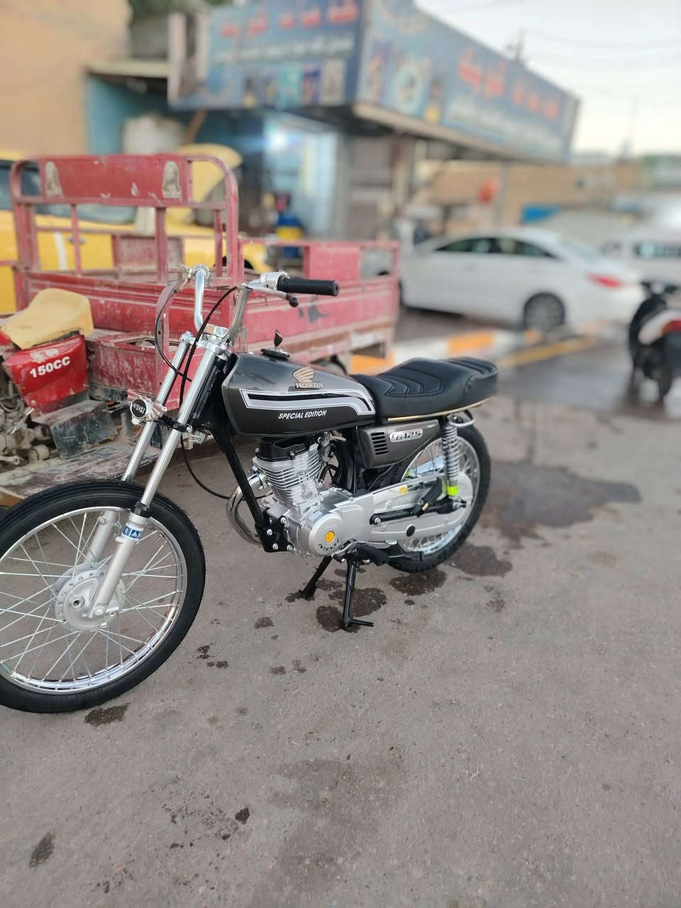 سلام عليكم دراجه البيع بدون صالهه خمس تيام من معمره ***********
