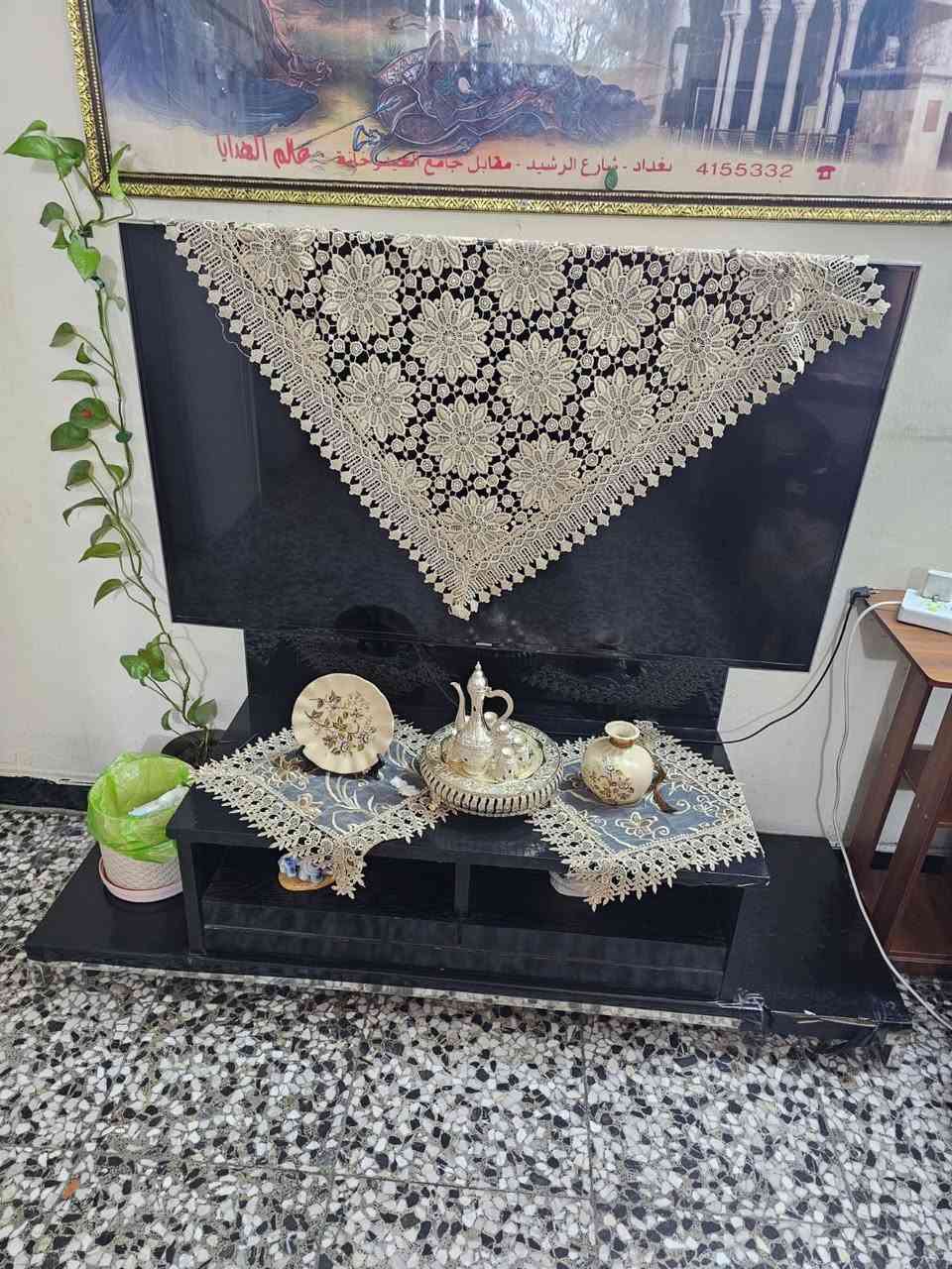 السلام عليكم بنات
عندي هذني الغراض للبيع
الثريا و٤ براكيتات وياها رايديها ب١٥٠ الف
وتلفزون ٤٩ بيه نت وميز مالته هم ب١٥٠ 
وتلفزون صغير  قياس ٣٢ بلا نت ب٧٥ 
مكاني بغداد كرادة


**إذا كنت صاحب هذا الإعلان وتريد حذفه لأي سبب، رجاءا أرسل رسالة إلى الدعم الفني**