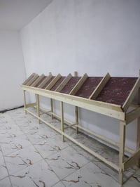 ميز مخضر لبيع طول 4 امتار   .رقم الهاتف 07850021593