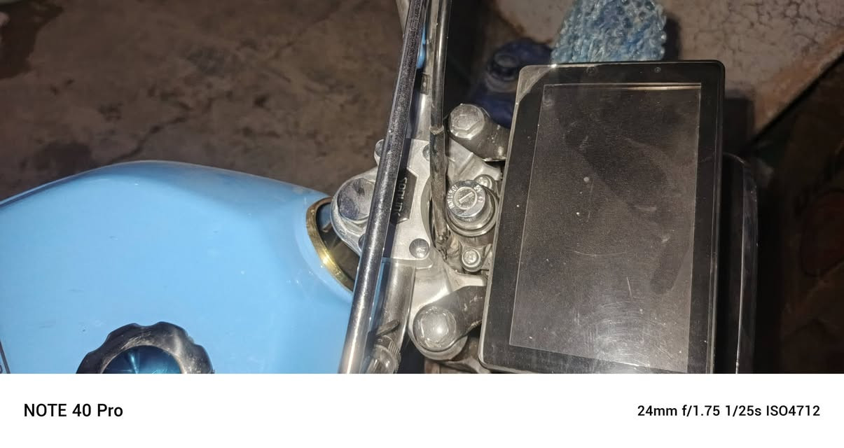 السلام عليكم دراجة 2025 مكاتبة فقط كهربائيات كلهة شغالة صار شهرين من مشدودة السعر 900 وبيه مجال المكان سامراء الستفسار على الرقم ***********بصمات وسويجات 2
