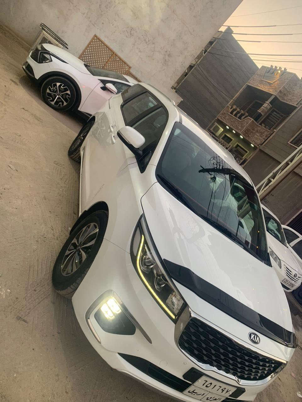 سلام عليكم كيه سيدونا موديل ١٩ ورد كندي حدث موضح بل منشور بدون صبغ ماشيه ١٤٤كيلو تحويل ثني يوم  مكان بغداد 
مكلف بل نشر ***********
