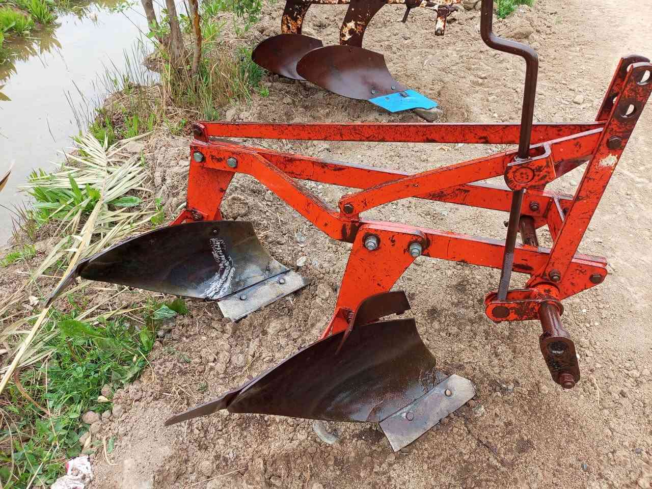 السلام عليكم للبيع معدات زراعيه فدان يمنر بلادي ياباني وفدان كابؤتا بلادي ياباني ومعدلان دور مكان بغداد الاتصال على الرقم ***********
