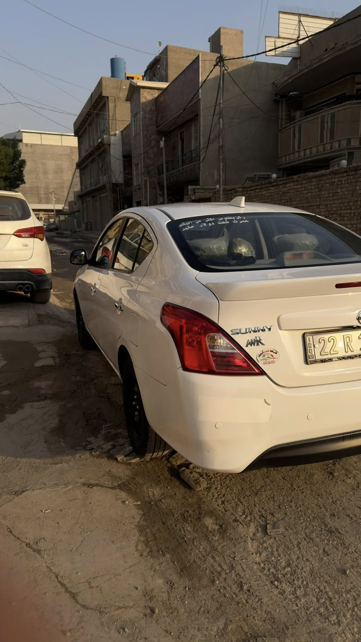 نيسان صني هندي 2024 كير ومحرك كفاله ماشيه ٢٧ الف السياره نظيفه مكان السياره بابل السعر 133$ 
***********
