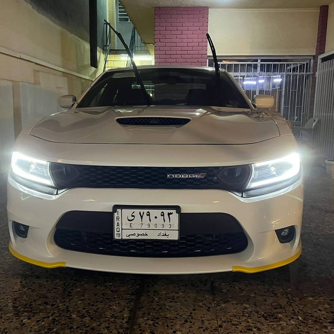 دوج جارجر 2020 أمريكي 
محرك 3600 فول مواصفات 
السياره خير من الله وهاي صور الحادث 
رقم صاحب سياره *********** 
                  فتحه بصمه كشنات تبريد وتدفئة شاشة كاربلي
 ستيرن تدفئه خزن ميموري حادثها فقط  
 تبديل بنيد بدون لا شاصي ولا لغود  
رقم بغداد بأسمي ماشية 75كيلو
السياره خير من الله وهاي صور الحادث 
محرك كير بشرط مامفتوح 
سيارة حيل نظيفة كلشي عل بلاد 
سنوية كلشي جديد مدفوع 
باسمي السنوية مستعجله ع البيع قيم واخذ باليرضي الله ***********
