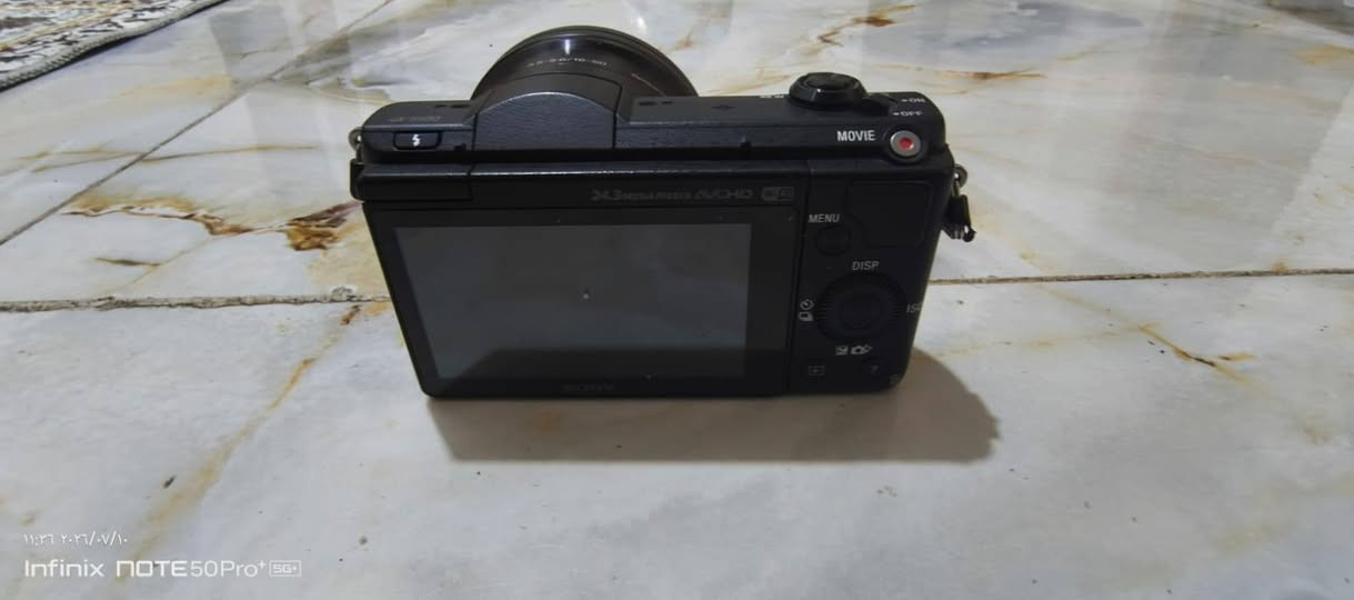 Sony Alpha A5100 مع عدسة 16–50mm OSS .

مواصفاتها باختصار:

* دقة 24.3 ميجابكسل.
* مستشعر APS-C كبير.
* تصوير فيديو Full HD 1080p.
* شاشة قابلة للطي للأعلى (مناسبة للسيلفي والفلوغات).
* تركيز تلقائي سريع بـ 179 نقطة.  

للاستفسار اتصال*********** او خاص
