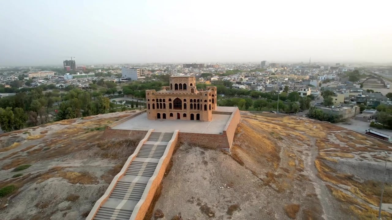 السلام عليكم 
يوجد مقرنص  بكل الانواع والاشكال يعني تاخذه من المعمل مباشرتاً
شكد  تريد كميه جاهز يوفره الك 
والاسعار تنافسيه اقل من السوك
فحاليا انفتح معمل بغداد خاص فقط بالمقرنص 
الي يريد اي استفسار او تفاصيل  يتواصل وياي ع الواتساب ادزله التفاصيل بالكامل مع الاسعار  ***********
