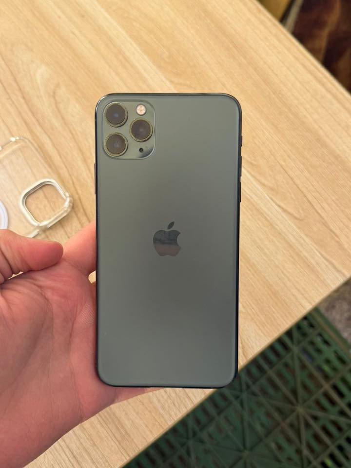 السلام عليكم متوفر11برو ماكس
بطاريه75بلادي انسه الصرفف بيي

شاشه مبدله وفطر بسيط بالكلالس  ما مأثره على اللمس وتصليحها ميكلف20

ذاكره256

***********
