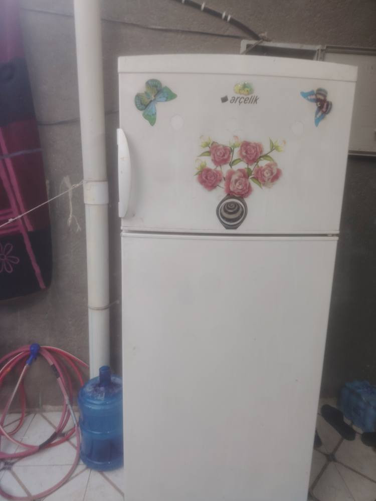 ثلاجة ارجلك تركي للبيع حجم ٢٠ قدم عل فحص شرط تجميده والتبريد فول سعره ١٧٥ اوبيه مجال النجف, العراق


**إذا كنت صاحب هذا الإعلان وتريد حذفه لأي سبب، رجاءا أرسل رسالة إلى الدعم الفني**