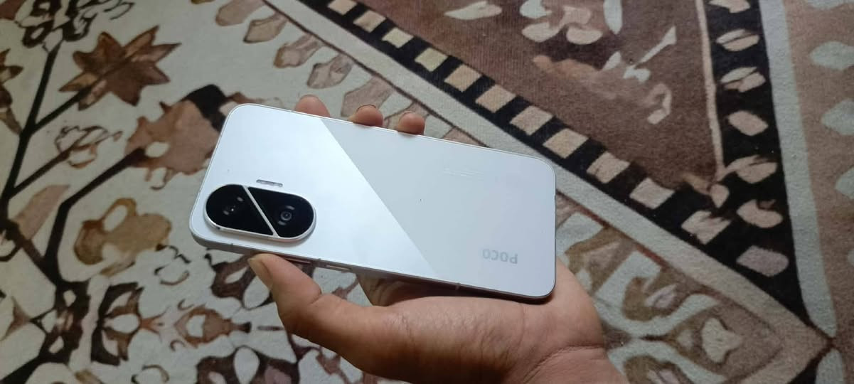 بوكو f7 ذاكرة 256
رام 12 جيجابايت

الشاشه

6.83 بوصة - 120 هرتز - AMOLED

البطارية والشحن السريع

6500 مللي أمبير - 90 واط

المعالج
Snapdragon 8s Gen 4
الكاميرا

8+50 ميجا بكسل

السعر 440 مكان ديوانيه


**إذا كنت صاحب هذا الإعلان وتريد حذفه لأي سبب، رجاءا أرسل رسالة إلى الدعم الفني**