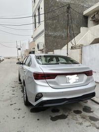 كيا سيراتو موديل 2023 خليجي بدون مواصفات محرك 1600سياره جديده ما ماشيه...