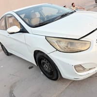 اكسنت 2014 • محرك 1600 • صبغ بدون دواخل