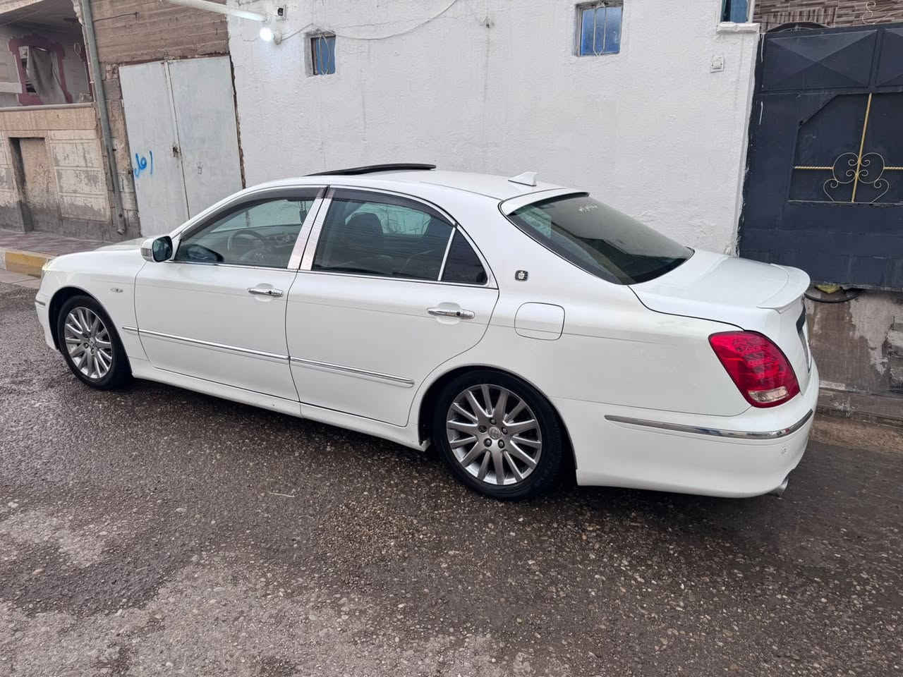 سلام عليكم ماجسته موديل 2007 فول واحد ع واحد كفاله عامه سياره رادار فتحه خمس دكم سياره جديده مبيعات سنويه بسمي سياره وكاله ثاني يوم سياره عليه كمرك تروح تدفع كمرك وتداور السعر تصل وتدلل الستفسار ***********
