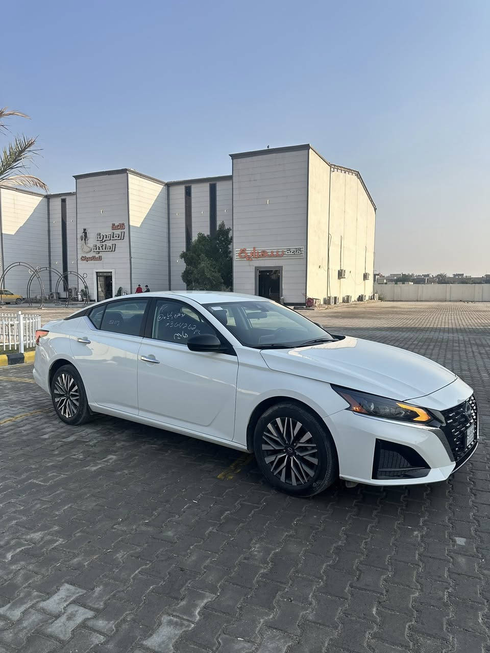 للبيع 
نيسان التما ياباني
لون ابيض 
الموديل 2025
عداد المسافه 20ميل فقط
السياره بحالة الوكاله 
المواصفات فووول عدا الفتحه 

ملاحظه السياره بيه صبغ جاملغ فقط 
صور الحادث بل منشور

السعر 155

مكاني صلاح الدين تكريت
للتواصل ***********
