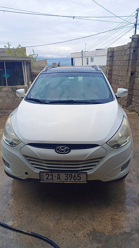 هونداي توكسون 2010
بو فروشتن
 درگاي سكني بوياخه
 توماتيك 
سلايت 
 پانوراما 
كاميرا 
حاسه 
سوكان ڤوليوم 
4تايه ي تازه
سه نه وي تازه يه 
به ناوي خومه وه يه 
مه كينه ي نه كراوه ته وه
سعري 145و كه ميك مه عمه له
سؤنه ريم داناوه
*********** حلبجة, السليمانية
