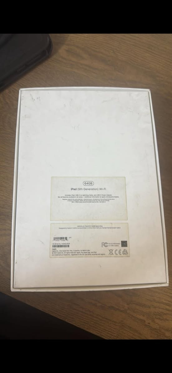 ايباد 9 ذاكرة 64 الجهاز نظيف وبطارية زينة فقط مبدل كلاس والبصمة متوقفة العنوان الدورة ***********
