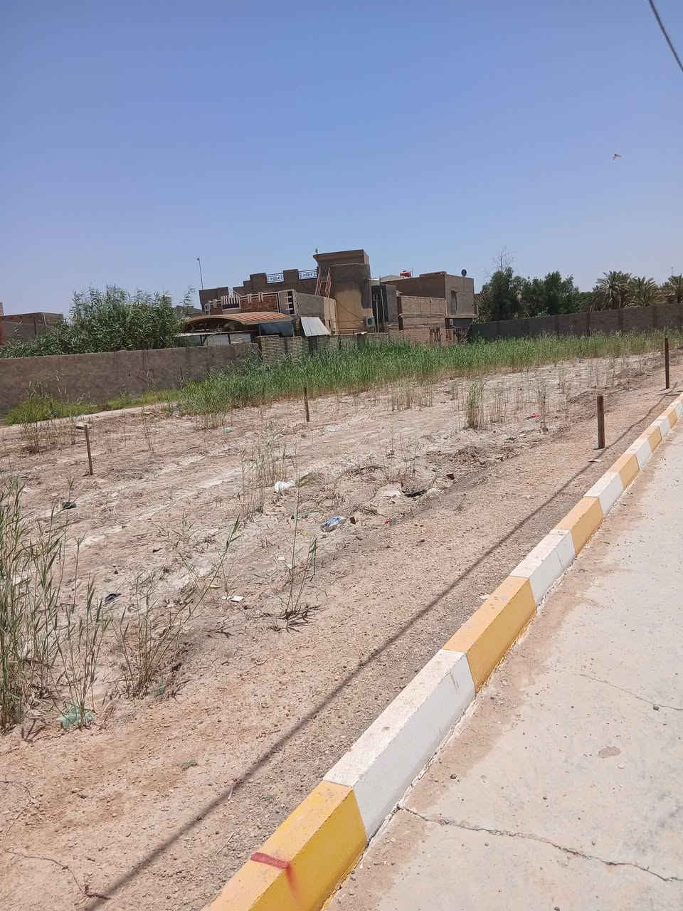 قطع.في حي ضباط
طابو زراعي ٢٥ 
خدمات كامله 
وتس ***********
