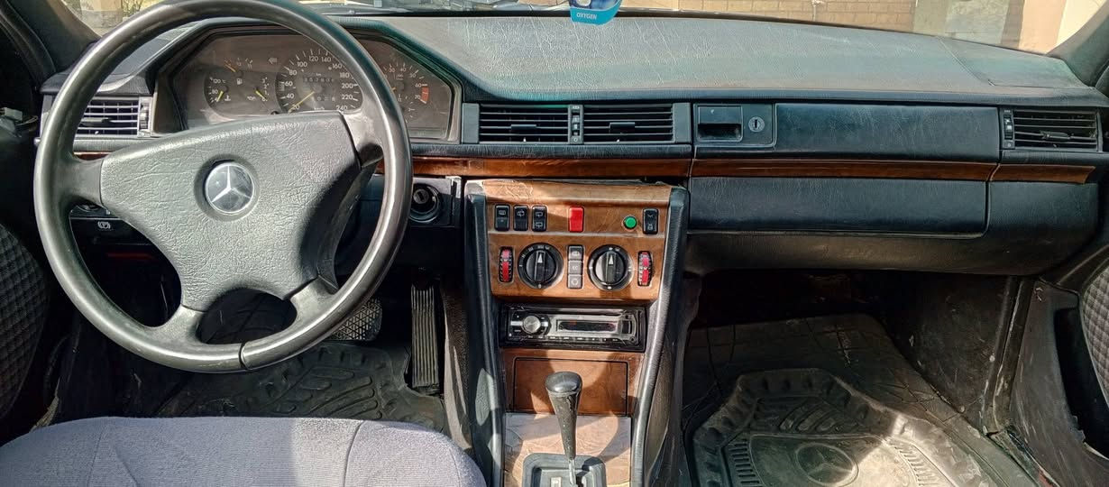 للبيع مارسدس دب ستيشن موديل 91 نينوى دولي بسمي شرط التحويل مكينه بلاديه خراطيم 4  بستم تدفه تبريد شرط سياره جاهزة السعر 45 ورقه العنوان صلاح الدين قضاء بيجي الاتصال على الارقام *********** / ***********
