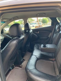 توسان ٢٠١٢ • ٢٤٠٠ سي سي • حادث صبغ