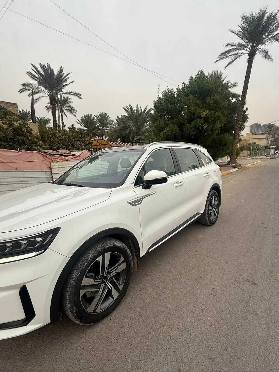 سورنتو 21 خليجي مواصفات فول بيها صبغ نص جاملغ ايمن وربع الدعامية امامي بارد بلبنيد وبارد بلباب مال سايق والوراه شي قليل  ماشية 70 الف كيلومتر السعر ع الخاص  بغداد الحرية للاستفسار ***********
