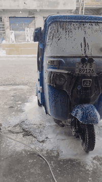 غسل وتشحيم محمد ابو شوارب العنوان ناصريه مركز حي الحسين ***********🫡👍
