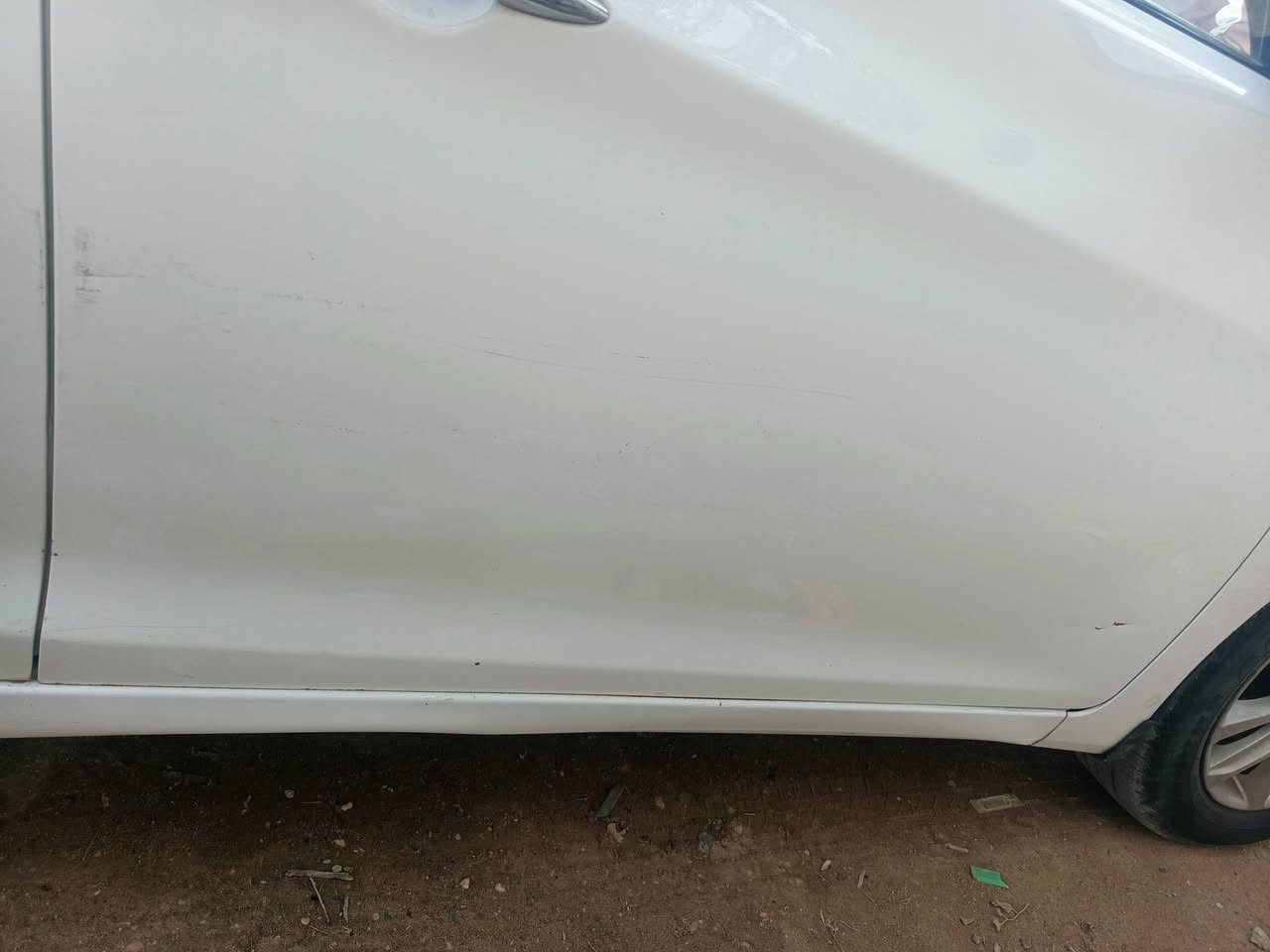 سلام عليكم سياره النتره خليجي 2015فول موصفات لخير عده البصمه محرك 1800دوش محرك كير تبريد تدفئه كله كفاله سياره بيه نص باب صبغ ونص باب بارد غير هاذه مابيه كفاله عامه شرط سونار مكاني كربلاء سعره128شراي خابر مارد بل تعاليق سياره بسمي هزه جديده ***********
