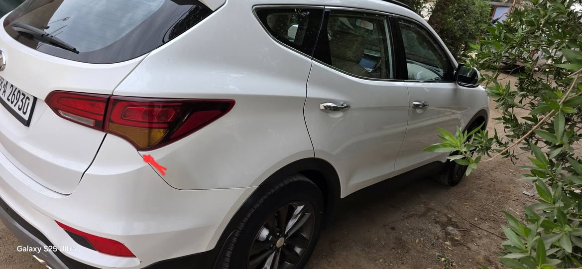 سنتافي 2016 شكل 2017 أبيض صدفي 
أربعة سلندر 
رقم انكليزي  بأسمي
بيها بارد بالمدكر الأيمن 
وصبعين صبغ بالمدكر الأيمن كذالك 
السر170
*********** البصرة, العراق
