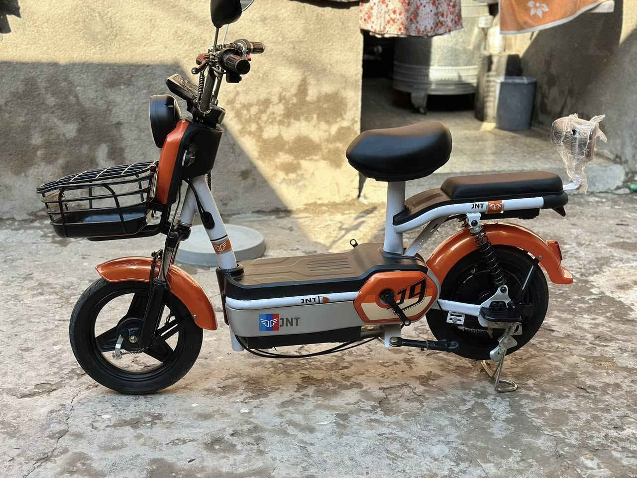 سلام عليكم عندي دراجه للبيع***********
