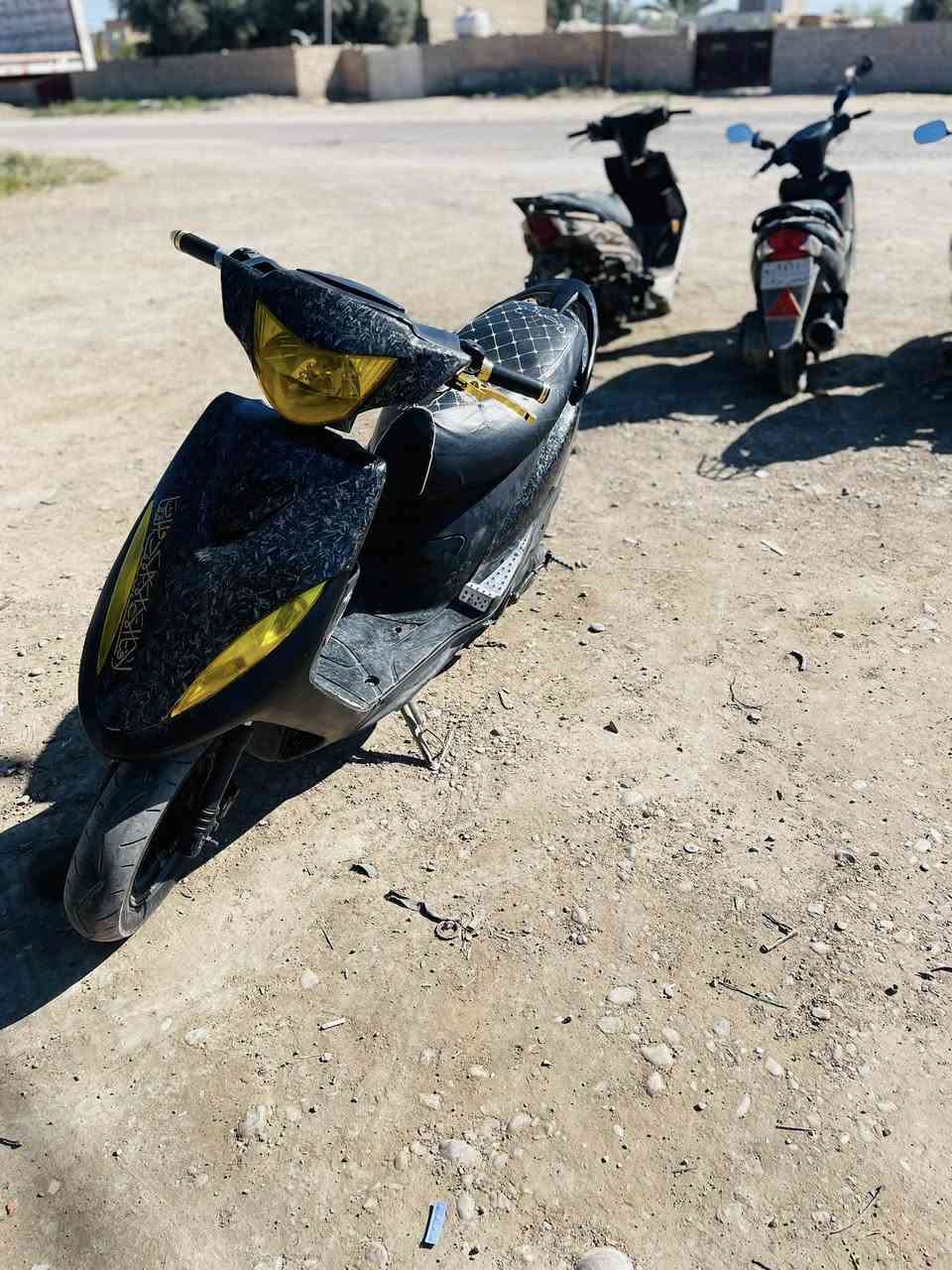 سلام عليكم دراجة ماكس نضيفه بوشه 55 دراجة كامله مكمله سلف وهندر كهربائيات شغاله   مكاني شهربان سعرها 650وبي مجال رقم ***********
