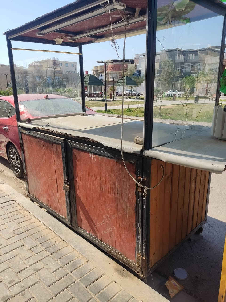 سلام عليكم بسطيه للبيع المكان البصره السعر 500 
***********
