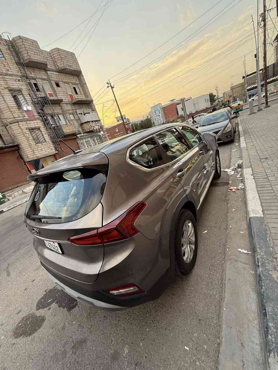 السلام عليكم سانتافي البيع وارد أمريكي قطعه وحده صبغ فقط السياره جديده كلش تحويل ثاني يوم مكاني بصرة  سعر 168 وبيها مجال  ***********
