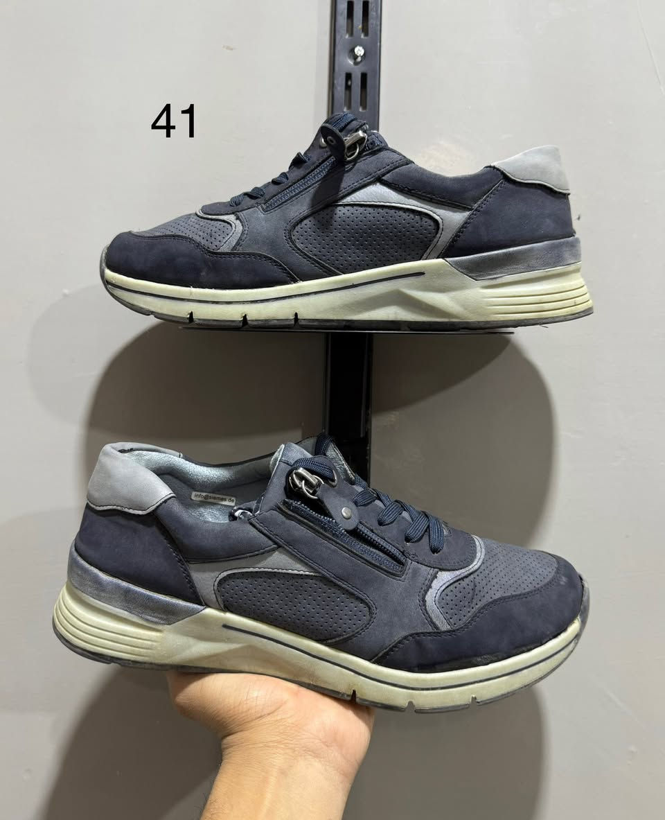 تخفيضات 🔥🔥🔥🔥🔥
سعر البوت 10 الف 
 سعر الاترانشوز الرياضي 5 تلاف 
بوت بآله اوربي آصلي 
القياس موجود داخل آلصوره 
الأستفسار مراسلة البيج ✅ او واتساب ‭0780 546 1406‬☎️
التوصيل الى كل العراق 🚛🚛
