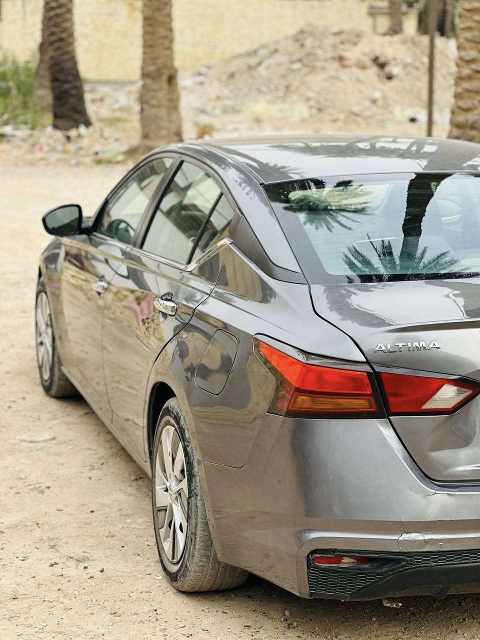 للبيع 🚗 نيسان التيما 2022 فئة S ✨
كير ومكينه مكفول

ايرباگات سليمه

تبريد ثلج ❄️

دهن گير مبدل 

ما تحتاج أي صرف 🔧❌

المواصفات 🔥
• تشغيل بصمة عن بعد 🎯
• شاشة 📺
• كاميرا خلفية 📷
• مثبت سرعة 🛣️
• تحكمات ستيرن 🎛️
• نظام تحذير اصطدام وفرملة طوارئ ⚠️
• اقتصادية جداً بالبنزين ⛽
• تبريدثلج ❄️
• كشن كهربائي ⚡

الممشى: [60الف km]
الحالة: ضرر خلفي جاملغات وجنطه بيها بارد متفرق  
السعر: 124💰 قابل للتفاوض بالمعقول

 ***********
