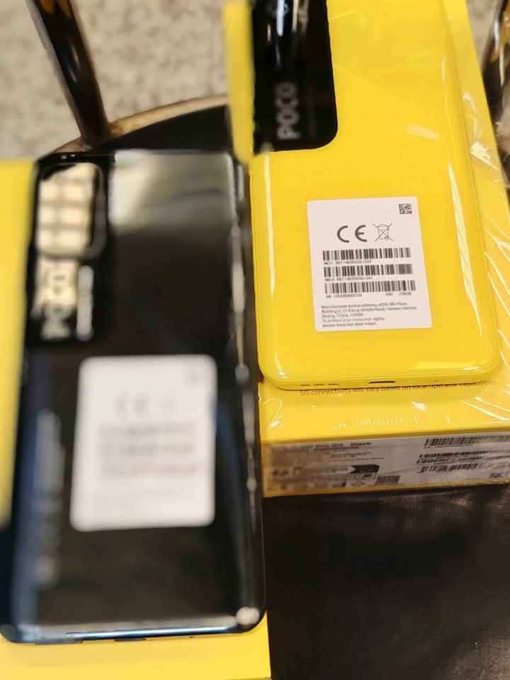 عيد مبارك ع امه محمد اجمعها 
الأقوى جهاز بالالعاب والتصفح مع ضمان بوكو m3 pro نسخه 5G
ذاكره ٢٥٦ رام ٨ كيكا
كاميرا خلفيه ثلاثيه بدقه ٤٨ +٢+٢ ميكابكسل
معالج قوي بالالعاب دايمنستي ٧٠٠ نسخه 5G  بالالعاب ٦٠ فريم
بطاريه ٥٠٠٠ ملي امبير
يمتاز جهاز بمواصفات التاليه
يتميز هاتف بوكو m3 pro 5G ، حيث يجمع بين دعم شبكات 5G السريعة، ومعالج MediaTek Dimensity 700 5G القوي بتقنية 7 نانومتر، وشاشة 90 هرتز سلسة، وبطارية 5000 مللي أمبير تدوم طويلاً، مع تصميم عصري وأداء ممتاز في الألعاب . 
سعر ١٣٥ الف توجد خدمه توصيل 
‏‪بغداد زيونه ربيعي مقابل مول دريم ستي 
اذا اتاخرت بالرد يرجى مراسله ع واتساب  أو اتصال 
***********
*********** بغداد, العراق
