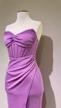 ملابس • حلوة