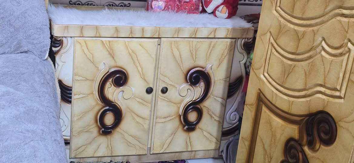 سلام عليكم غرفه اللبيع
سعر 650  وبيه مجال 
الناصريه السبل 
الاستفسار  ***********
