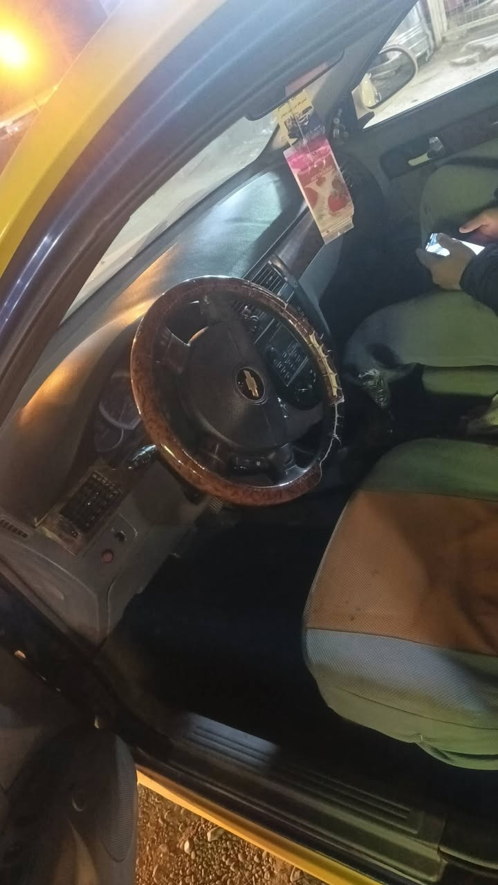 فورزا موديل 2007 محرك وكير وصدر وتخم تير جاهزات سياره جاهزه وحله من الصور رقم دياله نكليزي بسمي السعر ٤٩ وبيه مجال المكان ابو غريب  اشراي يتصل ***********
