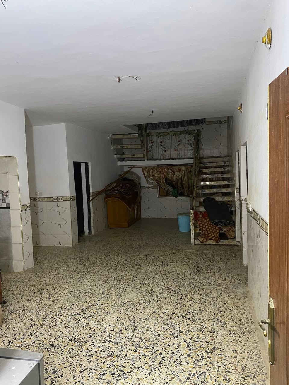 السلام عليكم الدار للبيع المساحه 230طابو ملك صرف  المحتويات استقبال كبير صاله 2 غرف نوم مطبخ حمام داخلي صحيات خارجي العنوان ناحية الوحده الخالصه قرب بسمايه للاستفسار على رقم 

‭***********‬
