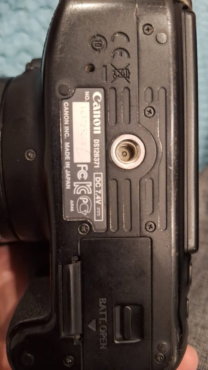 السلام عليكم كامره كانون EOS650D صيني اصليه
وياهن الملحقات كامله


**إذا كنت صاحب هذا الإعلان وتريد حذفه لأي سبب، رجاءا أرسل رسالة إلى الدعم الفني**