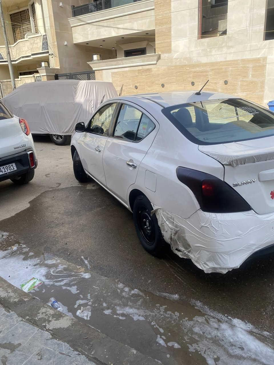 نيسان ٢٠٢٠
بشهر ٩ تصير حره السياره ماخذيها من الشركة بس السنويه بااسمنا
بيها ضربة بلبنيد صورتها موجوده 
وبيها جاملغ عكس السايق مبدل 
وبيها بارد بلباب الخلفي 
كير ومكينه وتبريد خير من الله  
بليته زركة مثل ميكولون 😂 
السيارة خير من الله مال شغل 
السعر ٩٠ وبيها مجال اقتنع بيها وخابر وتدلل 
السيارة رقم بغداد مكانها كفائات السيدية 

***********
