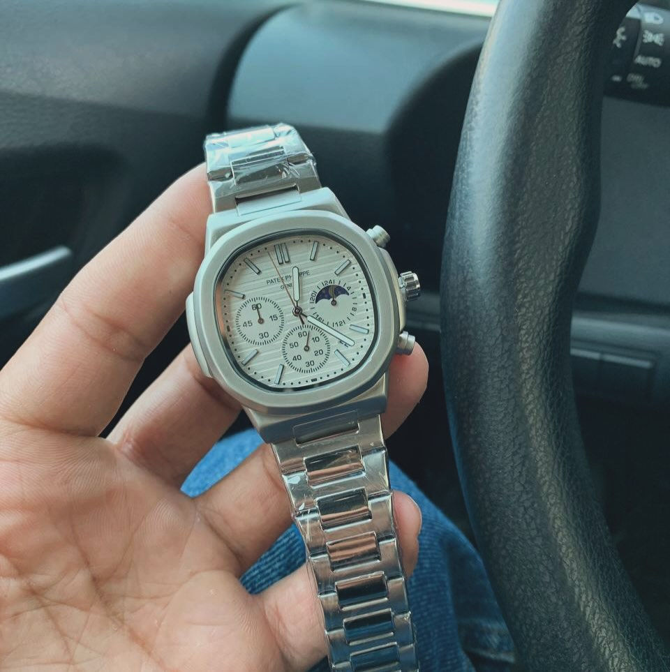 ساعة تخطف الأنظار من أول نظرة 😎✨

💎 تصميم فاخر من الآخر
⏱️ كرونوغراف عملي + دقة عالية
🖤 لون ملكي يليق بكل ستايل
🔗 ستيل ثقيل وجودة تعيش وياك

🔥 مو بس ساعة… هاي هيبة!

💥 إذا تحب التميز وتكسر الروتين
هاي الساعة صُممت إلك أنت


**إذا كنت صاحب هذا الإعلان وتريد حذفه لأي سبب، رجاءا أرسل رسالة إلى الدعم الفني**