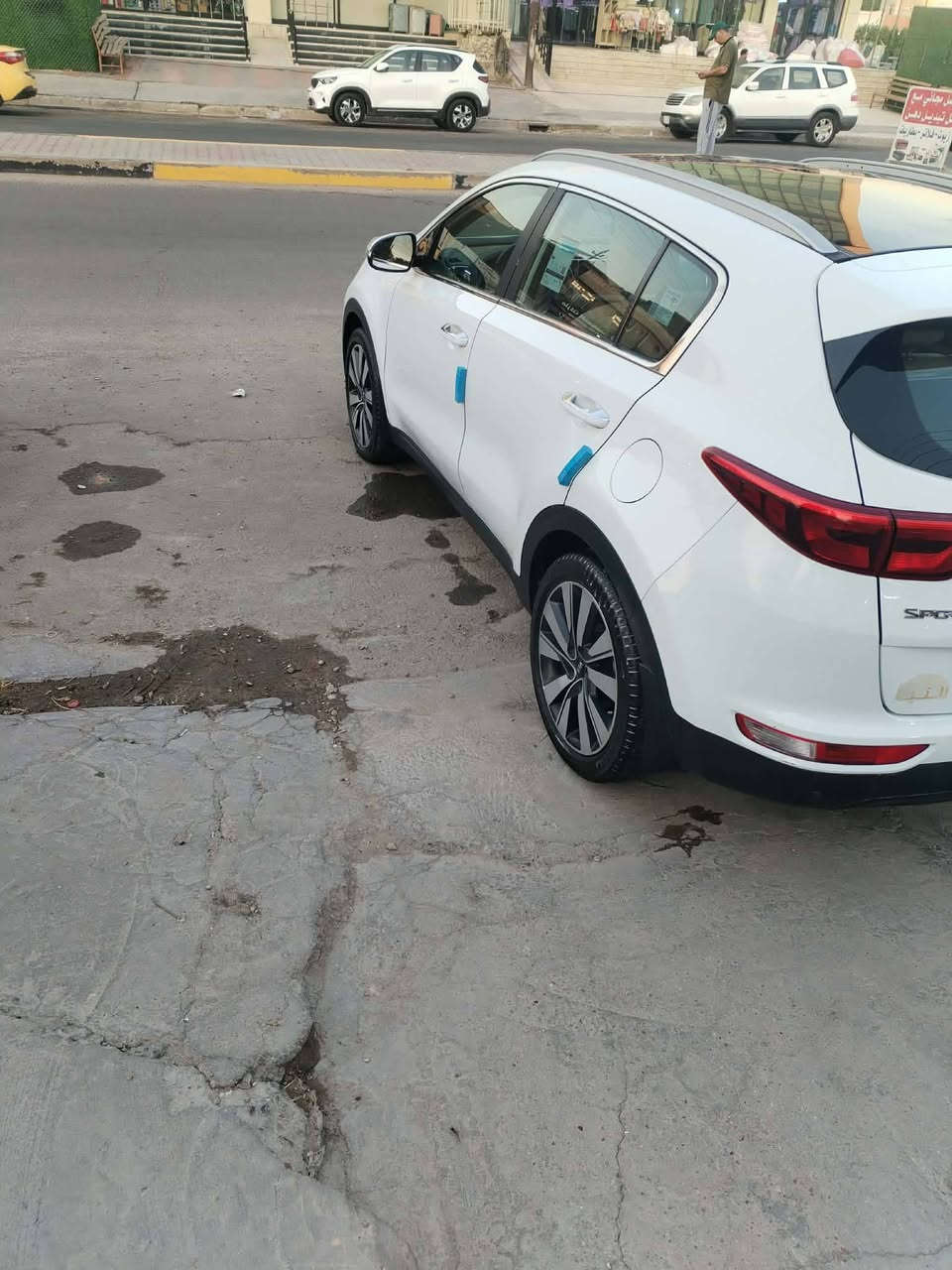 اسبورتج مديل 17 خليجي لون ابيض رقم بغداد سياره بسمي    مواصفات بنرامه  حساس خلفي زراك لايت كشنات جلد شاشه تبريد قطعتين تحكمات استيرن  مكفوله من التبديل والصبق عده بارد قليل والبنيد بي رصعات خفيفه مبينه مال حالوب ***********  ملاحضه صور السونار وي الصور      مكلف بل نشر@
