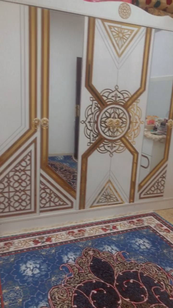 سلام عليكم 
غرفه 5 قطع جديده جيسها بيهة الله شاهد 
سعره 625 
كنتور بابين مع كومدي ب 200
الله شاهد جديدات ونظيفات


**إذا كنت صاحب هذا الإعلان وتريد حذفه لأي سبب، رجاءا أرسل رسالة إلى الدعم الفني**