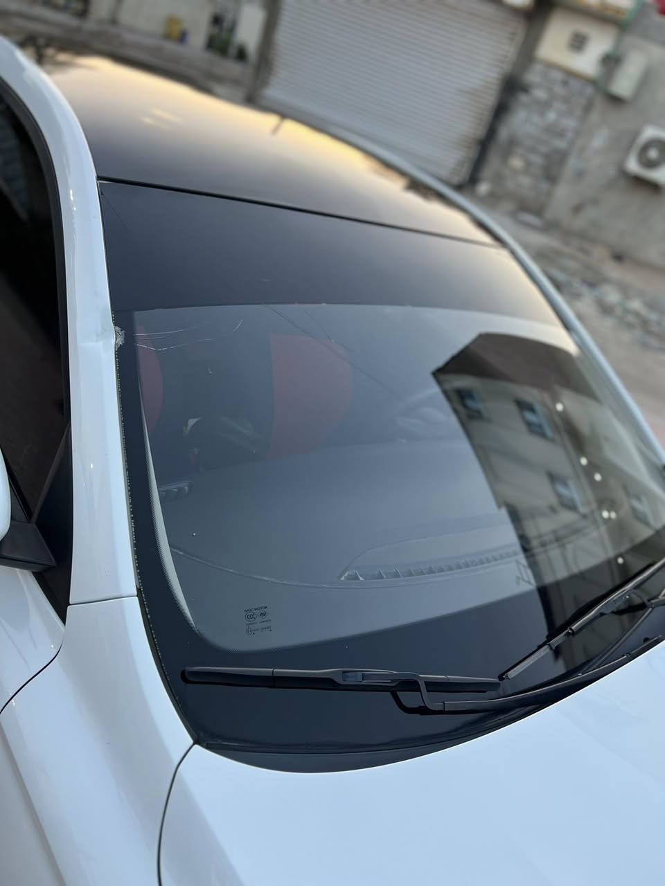 ام جي فايف MG5 موديل ٢٠٢٢ 
للبيع او مراوس النترا او نيسان سني 
 سياره بيهه ضربه تكمه  بسيطه جداً وطخه بسيطه بلدوسه 
السياره رقم اربيل سنويه للـ٢٩ 
بيهه مثبت سرعه وشاشه 
ويل كب 
حديديه جديده 
داخل اسود مميز وارد خليجي 
تخم داير جديد 
دوشمه طبقتين جلد وقماش 
مع كامل ملحقات  سبير + طفايه حريق + جك + مثلث 
مطعمه اسود مثل ما موضح بلصوره 
لا مفتوح كير ولا مفتوح محرك 
مكاني البصره الطويسه 
السعر ٨٠ 
رقم هاتف ***********
