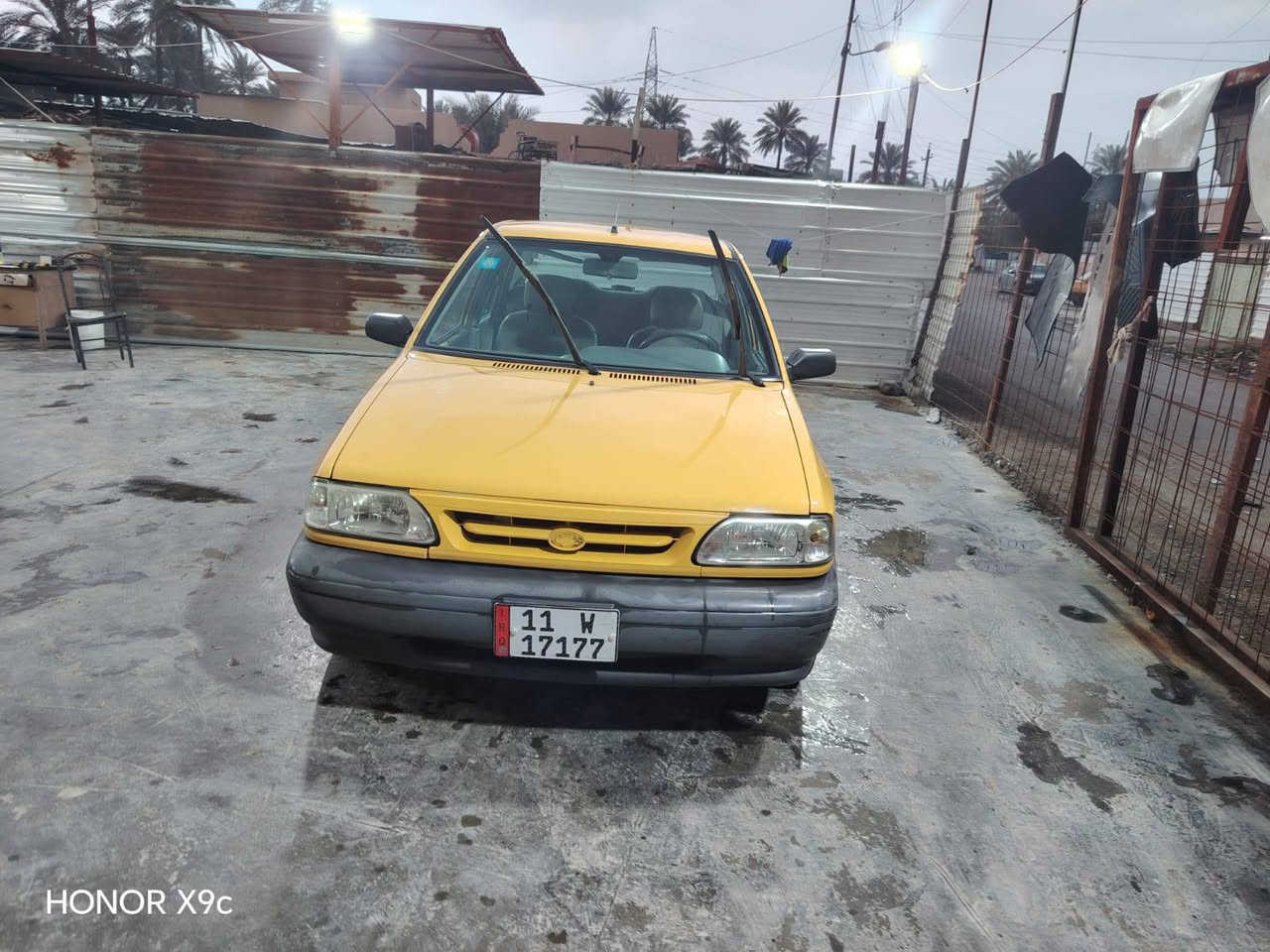 سلام عليكم سايبه مديل 2015 السياره جاهزه الاخر حبايا كير مكينه خير من الله شواصي حلوة نضيفه سياره بلاديه مكان السيارة بغداد قرب جسر المثنى للاستفسار الرقم ***********
