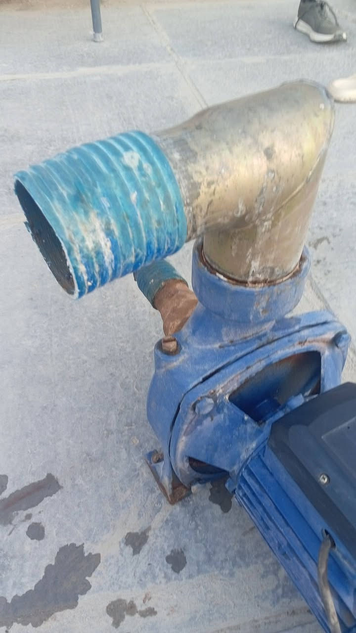 سلام عليكم ماطور ماي كهربائي 
محجم 4×3 ويا صوندات مستخدم شهر السعر خاص 
***********
