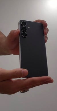 سامسونج S25 FE • ٢٥٦ • ضمان الوطني