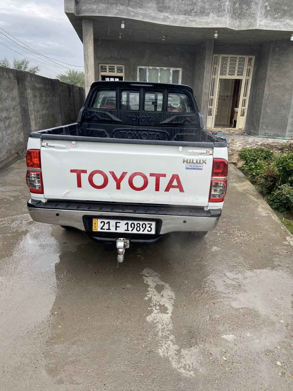 السلام عليكم
بيك اب تيوتا فور ويل كير عادي 

موديل 2014 سعودي 

رقم سليمانيه تحويل مباشر 

مكفوله عدا بارد قليل بالباب الخلفي 

ماشية 180 الف محرك وكير وصدر مكفول كفاله عامه بدون فتح 

مكاني اطراف بغداد منطقه ابراهيم بن علي 

السعر 220 ورقه وبيها مجال 

الاستفسار ***********
