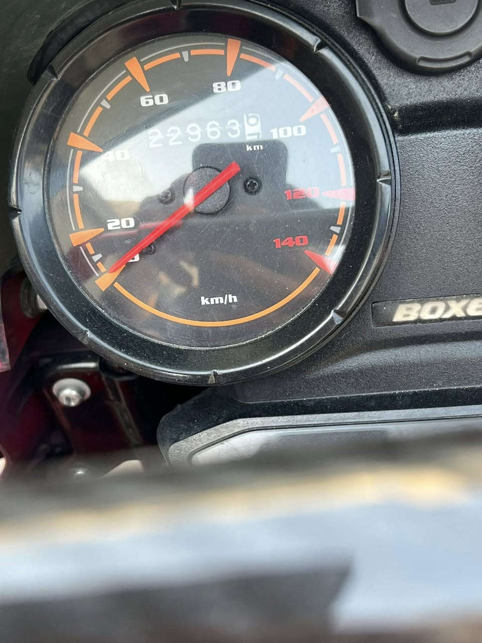 بوكسر 23 اخت الزيرو مرقم سنويه ولوحات قادسيه مشروع وطنيه باسمنه تحويل مباشر شوكت متحب
الدراجه احله من الصور تجي وتشوف ماشيه 22الف
مكاني بغداد المحموديه رقمي ***********
 السعر مليونين ونص وبيه مجال ملاحضه الدراجه مابيه اي نقص شغل وطلع

